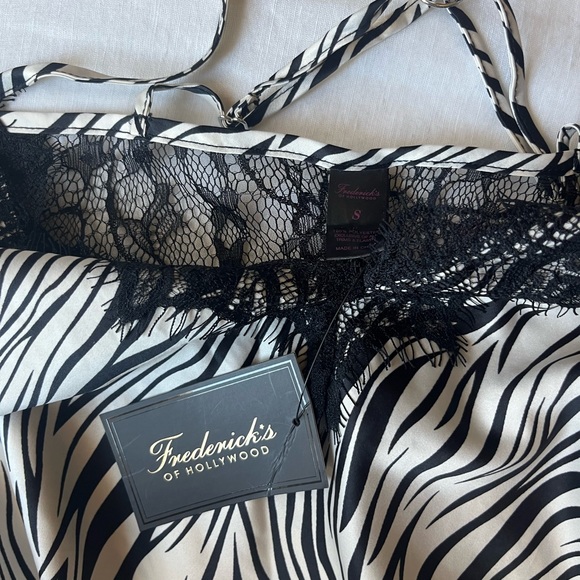NEW WITH TAGS fredericks of hollywood vintages y2k lingerie - Picture 3 of 4